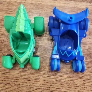 Pj Mask Green and Blue Toy Vehicles